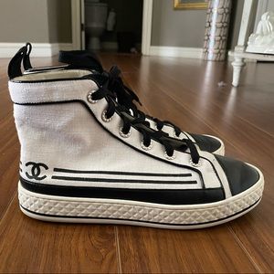 Chanel high top canvas  sneakers - 100% authentic